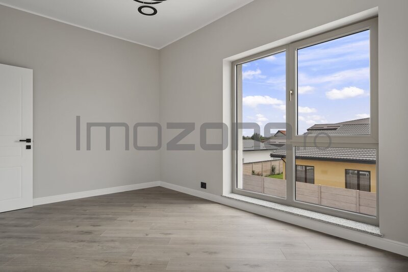Otopeni, vila P+1, 4 camere, 3 dormitoare, 3 bai,  toate utilitatile racordate