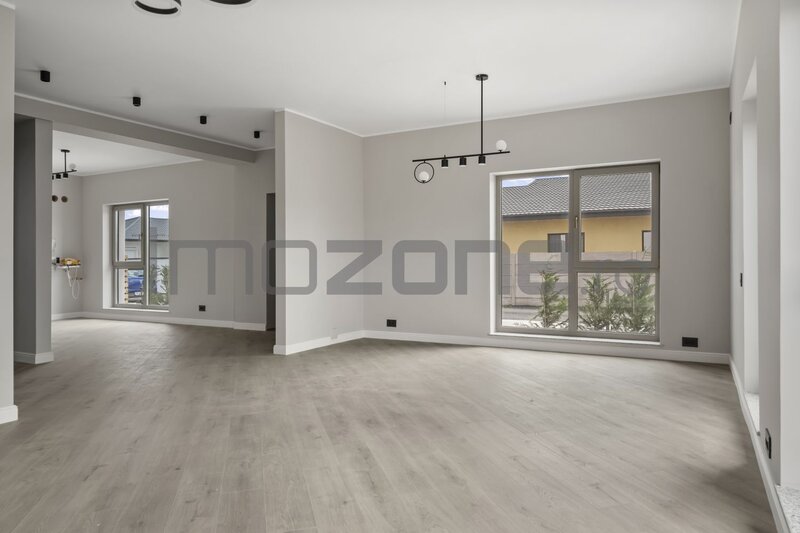 Otopeni, vila P+1, 4 camere, 3 dormitoare, 3 bai,  toate utilitatile racordate
